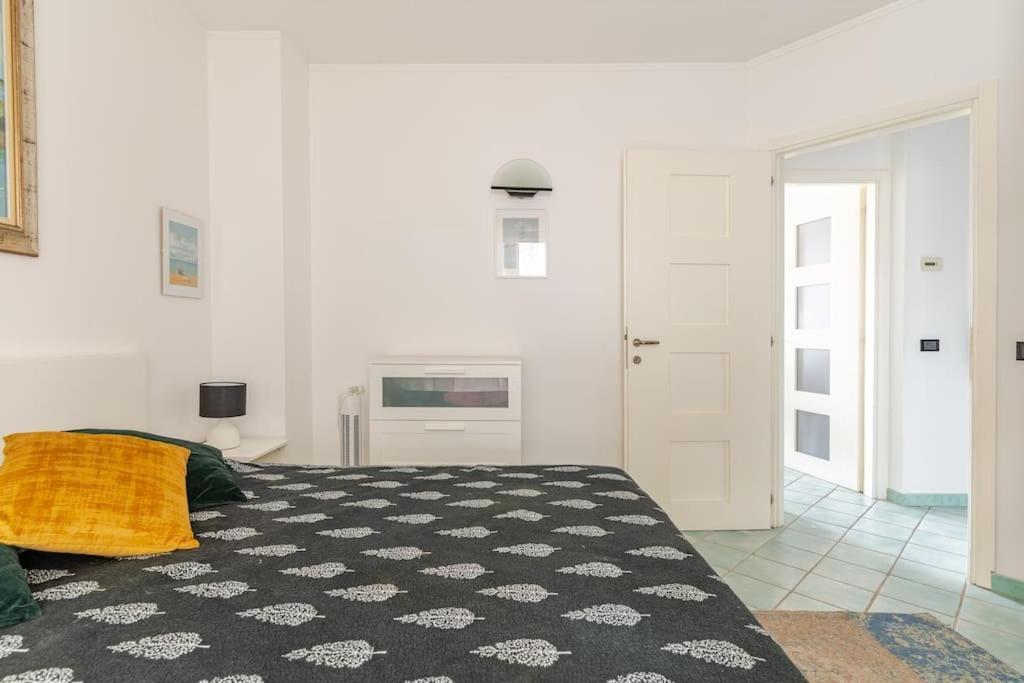 Thekeystudio, La Casa Del Mare Azzurro With Seaview Ventimiglia Exterior foto